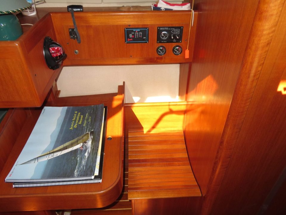 1998 45′ Hunter 450 Passage Maker - photo 1