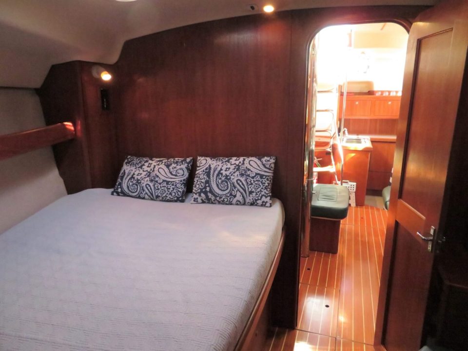 1998 45′ Hunter 450 Passage Maker - photo 6
