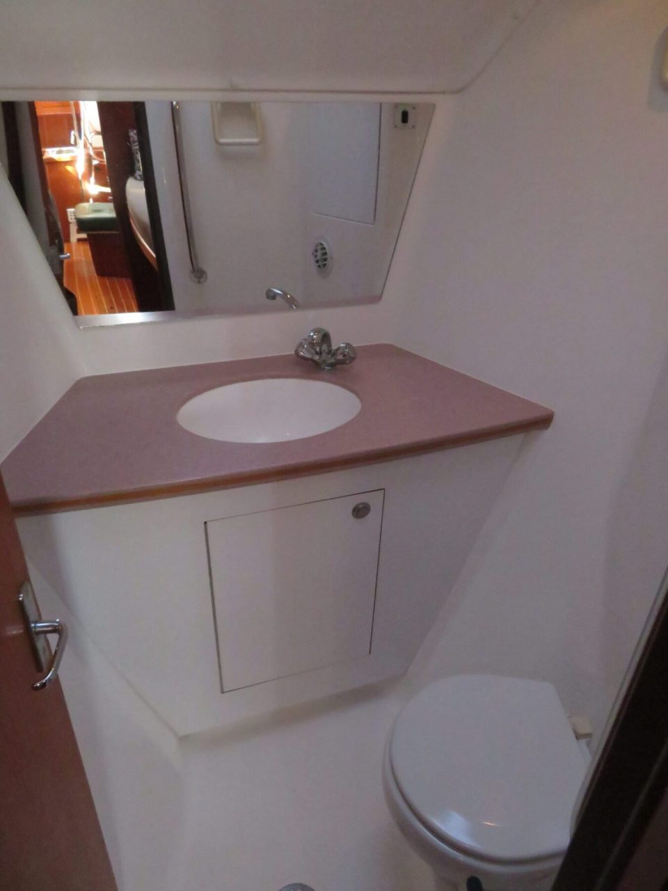 1998 45′ Hunter 450 Passage Maker - photo 8