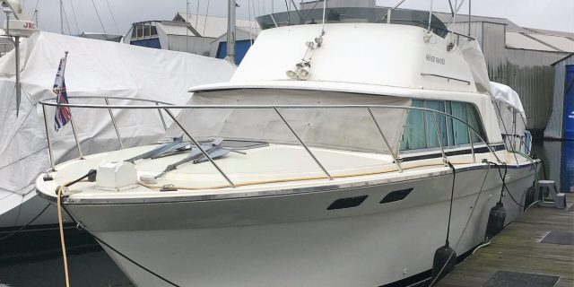 1979 31′ Silverton Flybridge