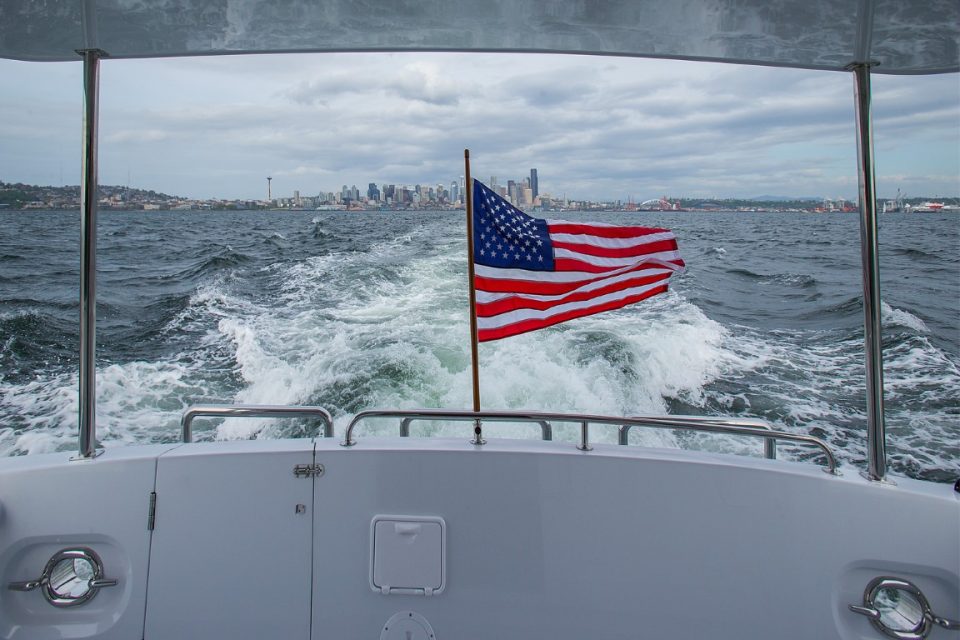 Helmsman Trawlers 38E Pilothouse