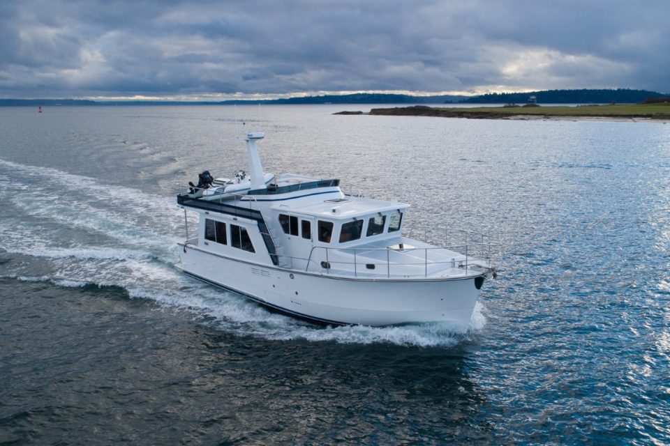 Helmsman Trawlers 43E Pilothouse