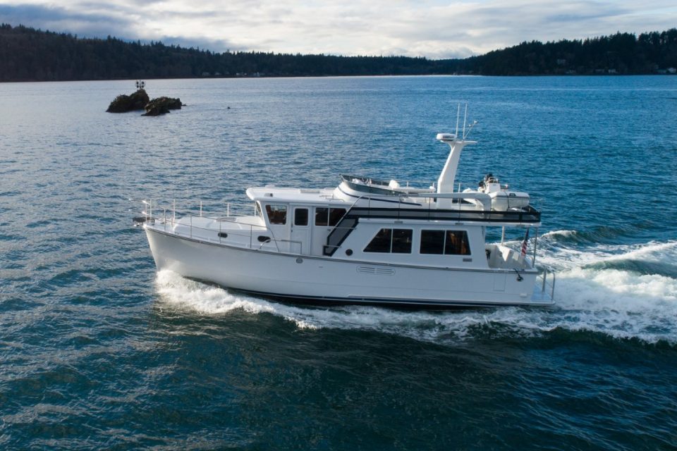 Helmsman Trawlers 43E Pilothouse