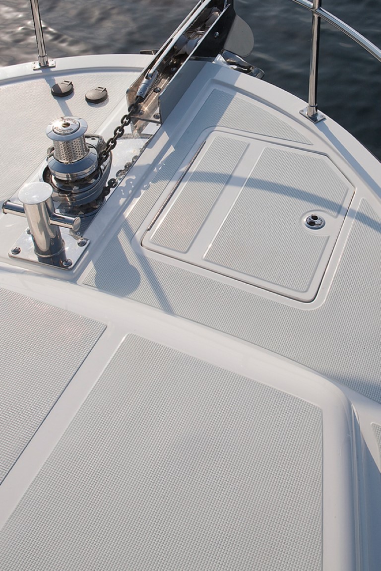 Helmsman Trawlers 43E Pilothouse