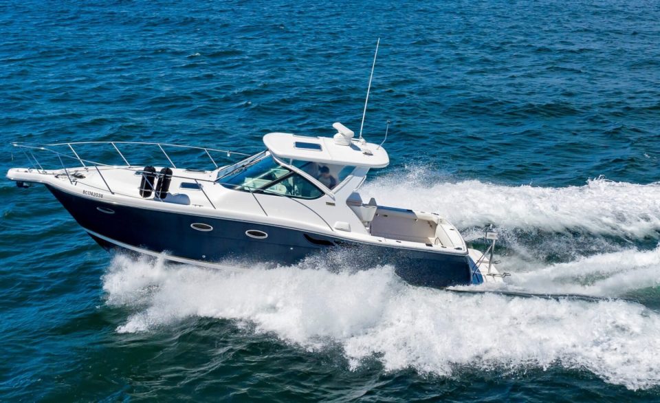 2005 Tiara 3200 Open - photo 1