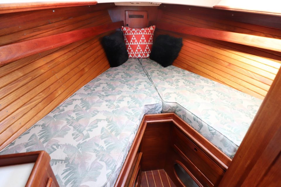 1988 Cape Dory 30 MKII - photo 11