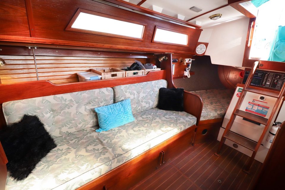 1988 Cape Dory 30 MKII - photo 8