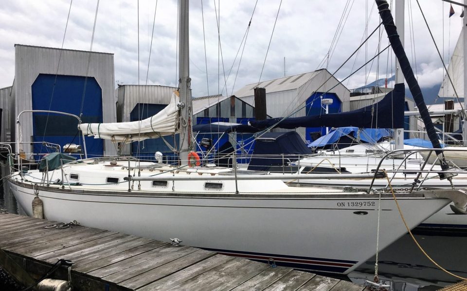 1980 Tartan 37 - photo 1