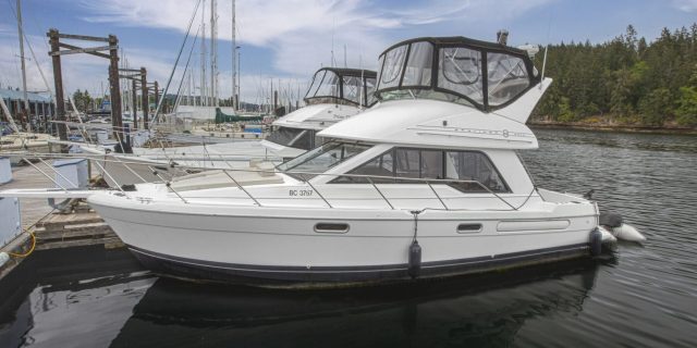 1996 Bayliner 3388