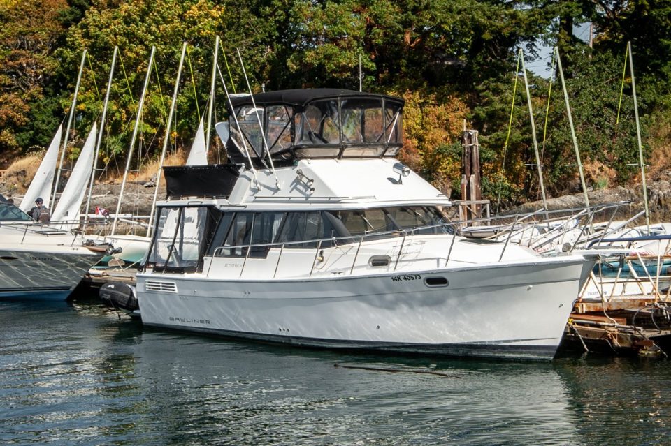 1991 Bayliner 3288 - photo 1