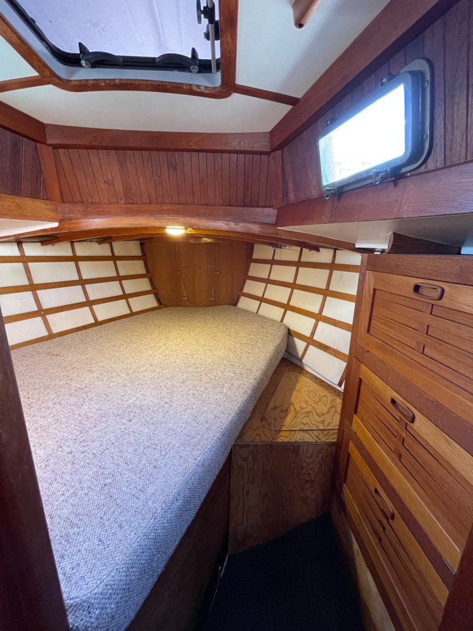 1985 Hunter-Vogel 30 - photo 10