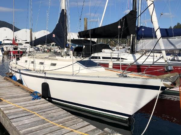1983 36ft CS Traditional - photo 1