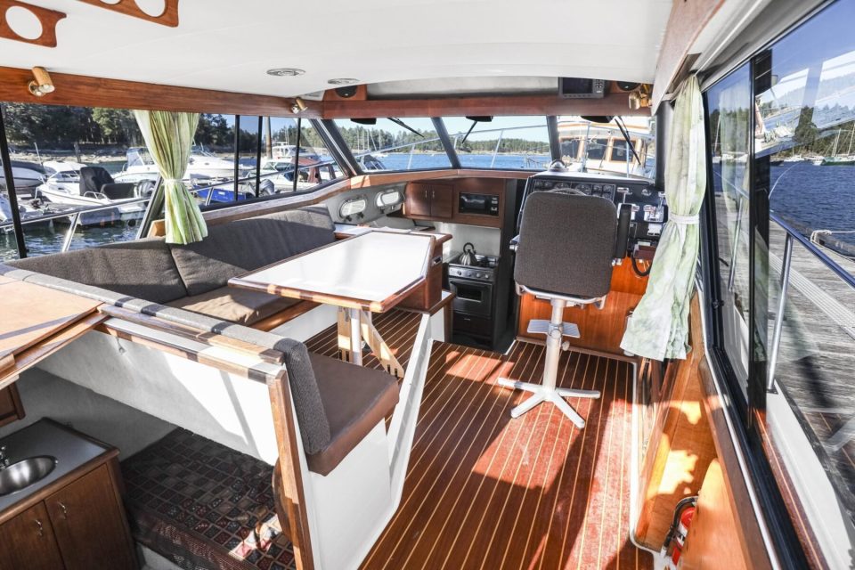 1993 Bayliner 3288 - photo 7