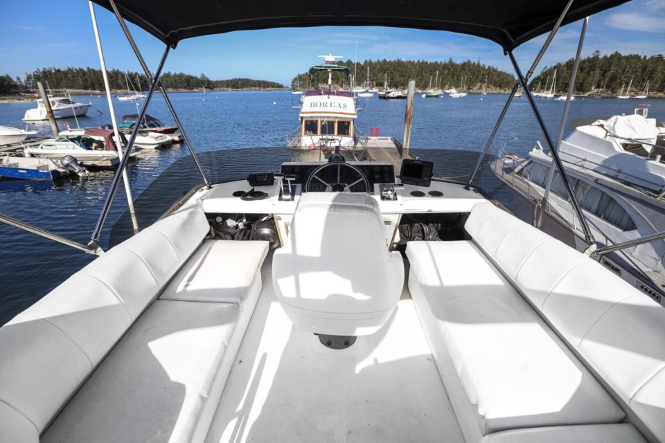 1993 Bayliner 3288 - photo 15