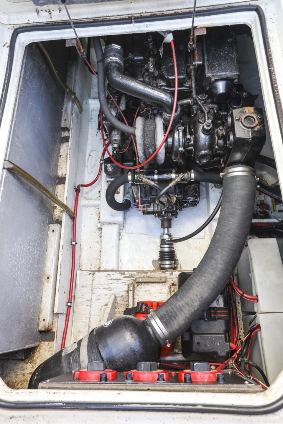 1993 Bayliner 3288 - photo 25