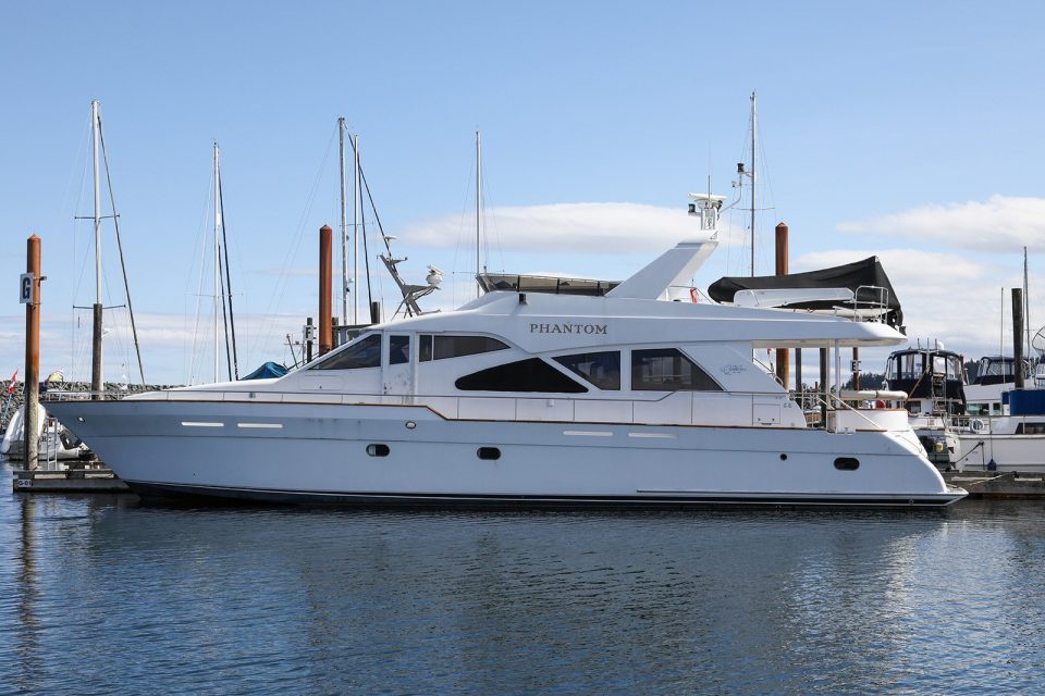 1995 70′ Queenship Pilothouse - photo 1