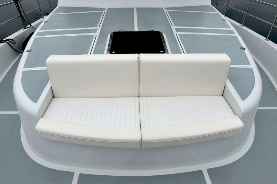 Helmsman Trawlers 46E Pilothouse