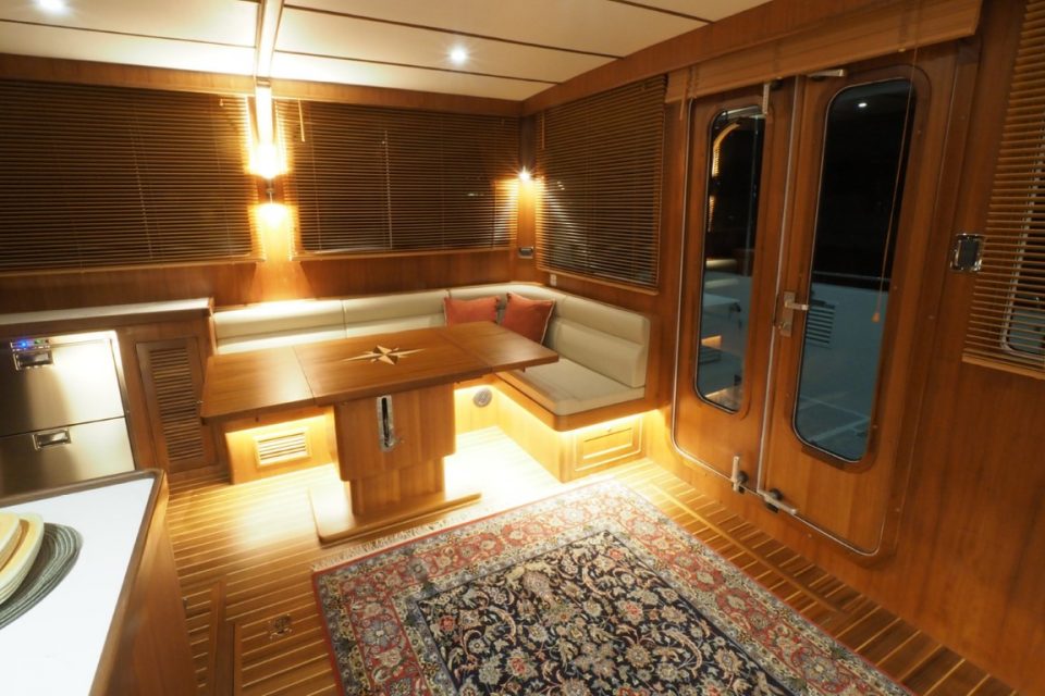 Helmsman Trawlers 46E Pilothouse