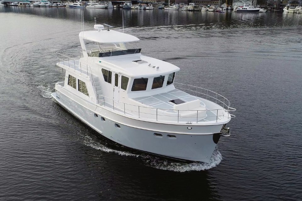 Helmsman Trawlers 46E Pilothouse