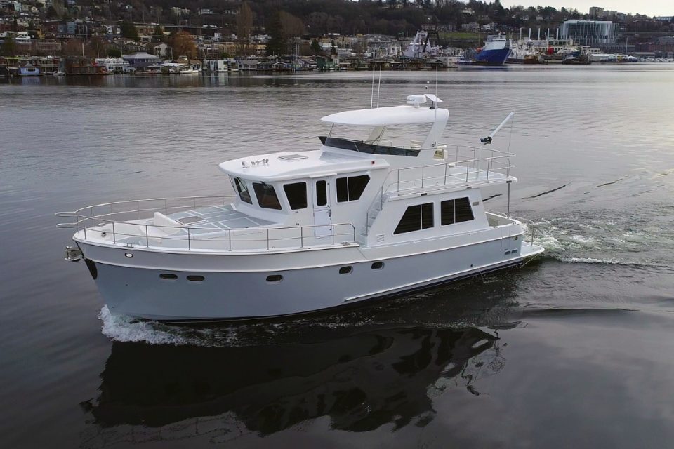 Helmsman Trawlers 46E Pilothouse