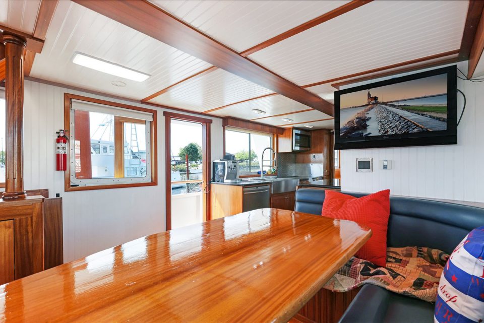 1935 Fenner & Hood Cruiser 70