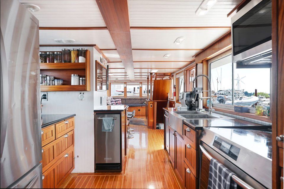 1935 Fenner & Hood Cruiser 70