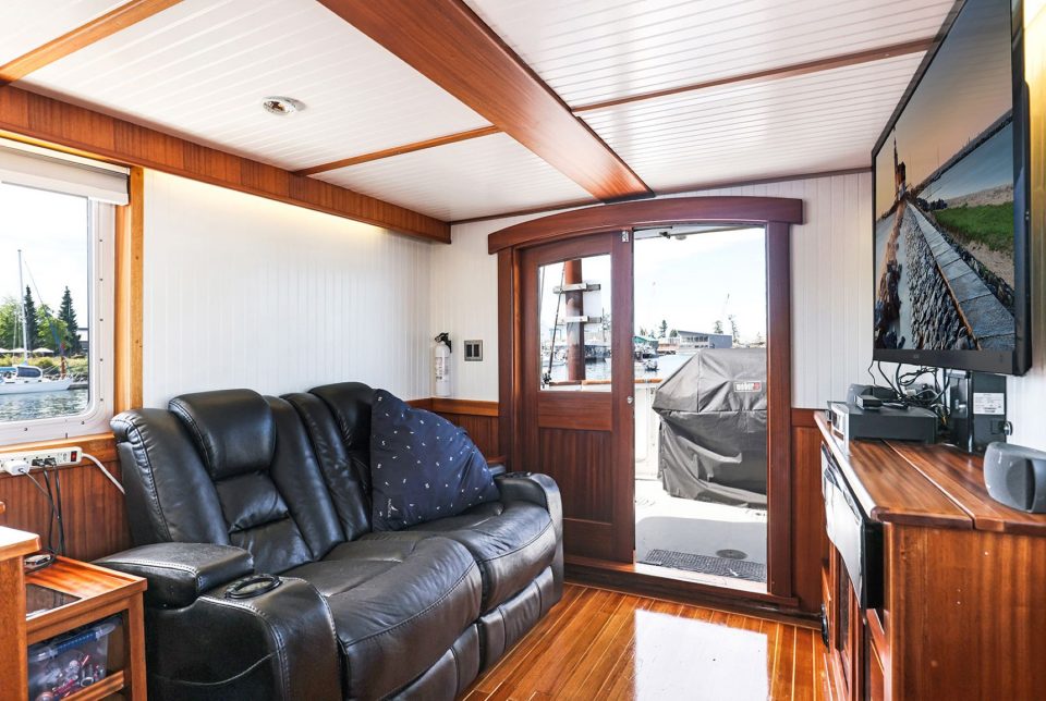 1935 Fenner & Hood Cruiser 70