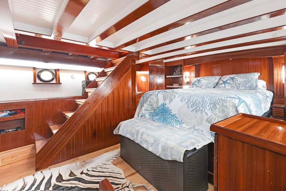 1935 Fenner & Hood Cruiser 70