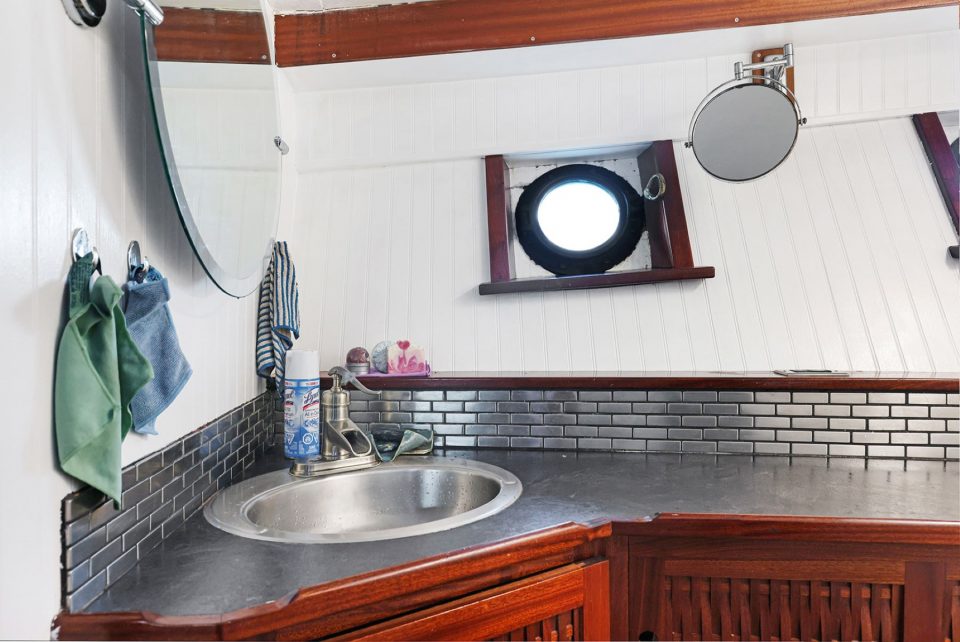 1935 Fenner & Hood Cruiser 70