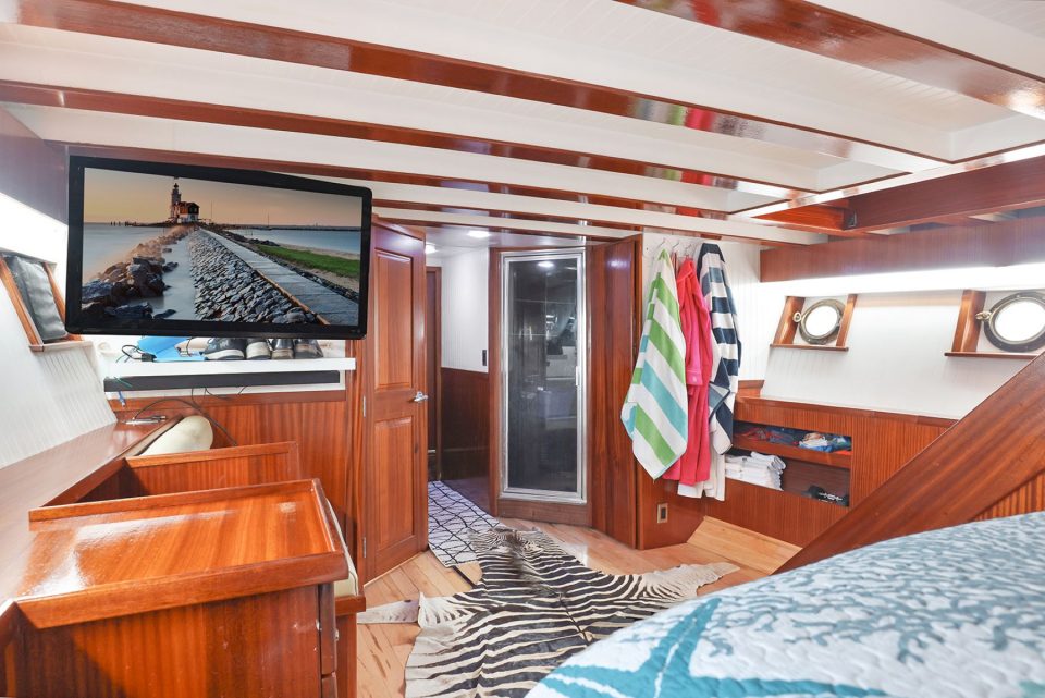 1935 Fenner & Hood Cruiser 70