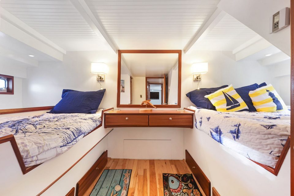 1935 Fenner & Hood Cruiser 70