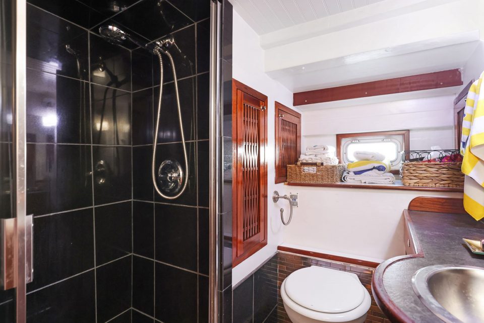 1935 Fenner & Hood Cruiser 70