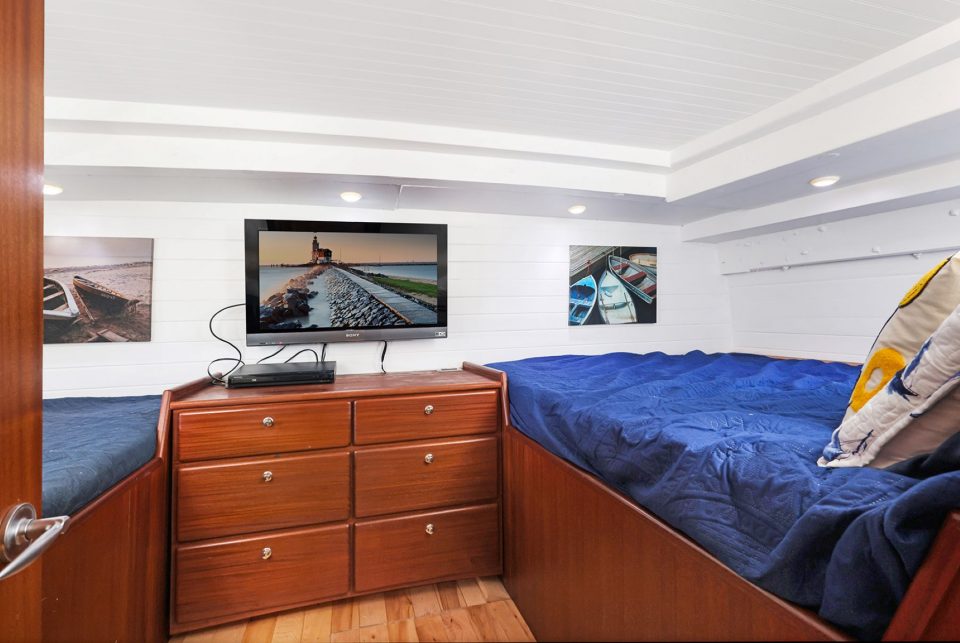 1935 Fenner & Hood Cruiser 70