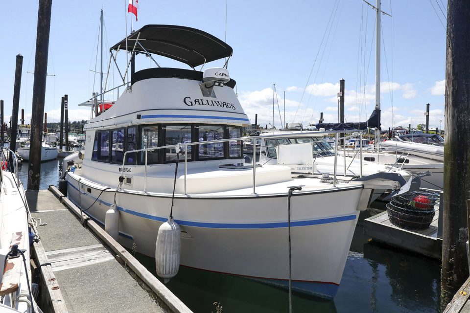 1990 Camano 31 Troll