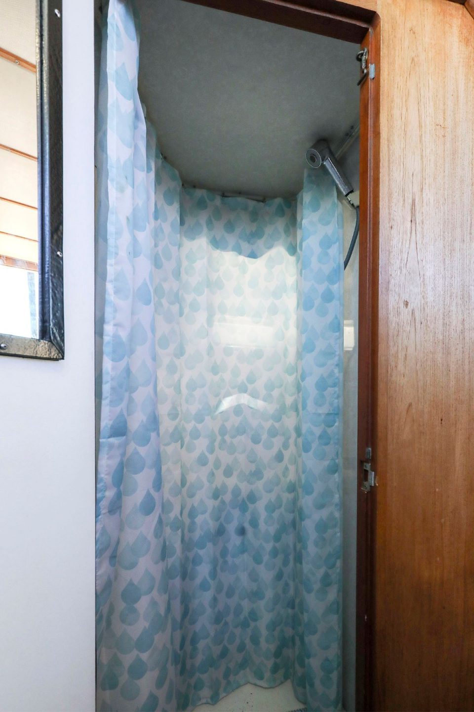 1990 Camano 31 Troll