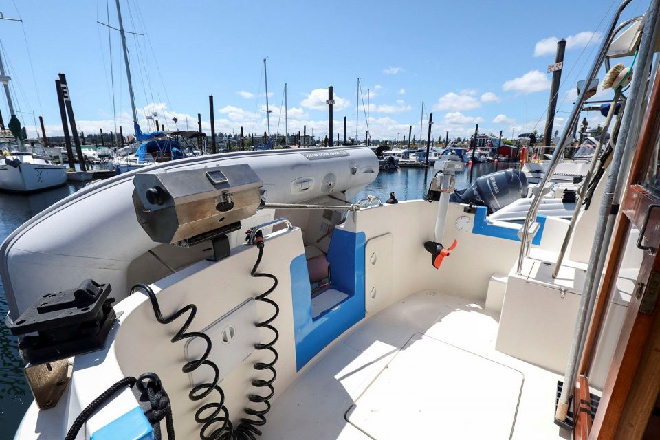 1990 Camano 31 Troll