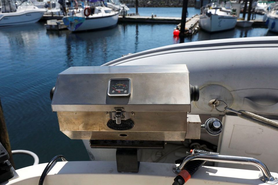 1990 Camano 31 Troll