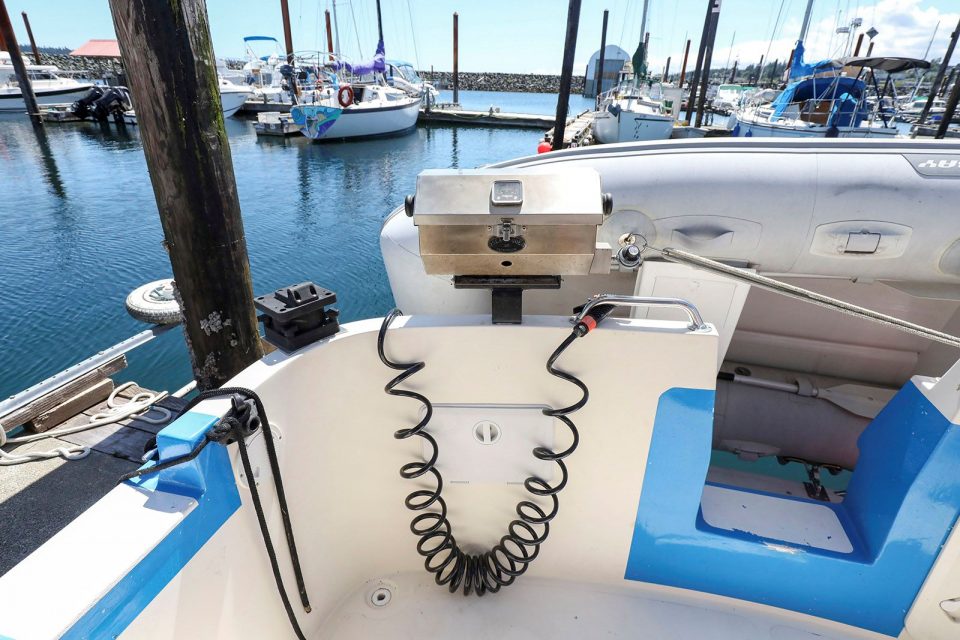 1990 Camano 31 Troll