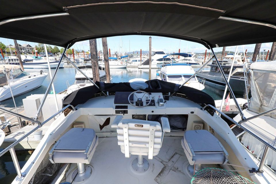 1990 Camano 31 Troll