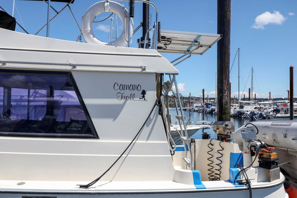 1990 Camano 31 Troll