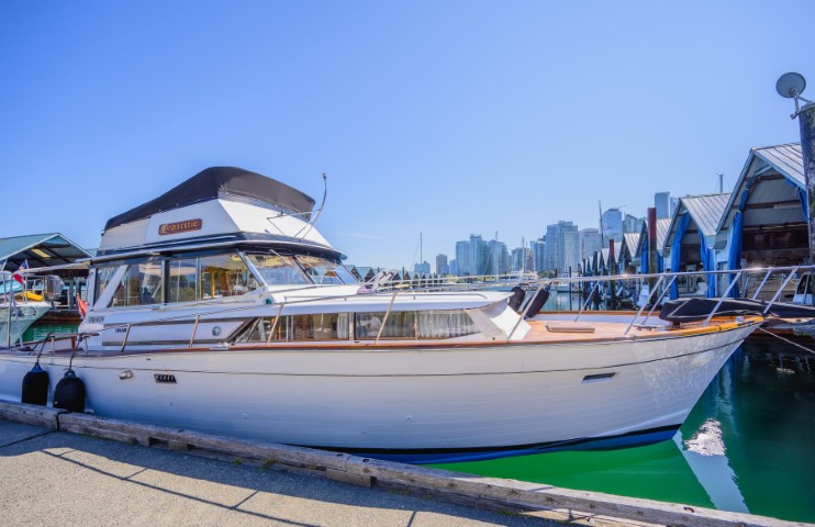 1968 Trojan 3700 Sea Voyager