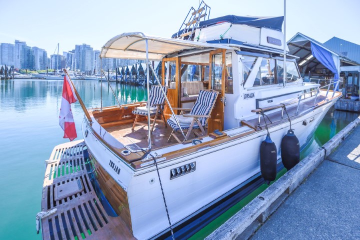 1968 Trojan 3700 Sea Voyager