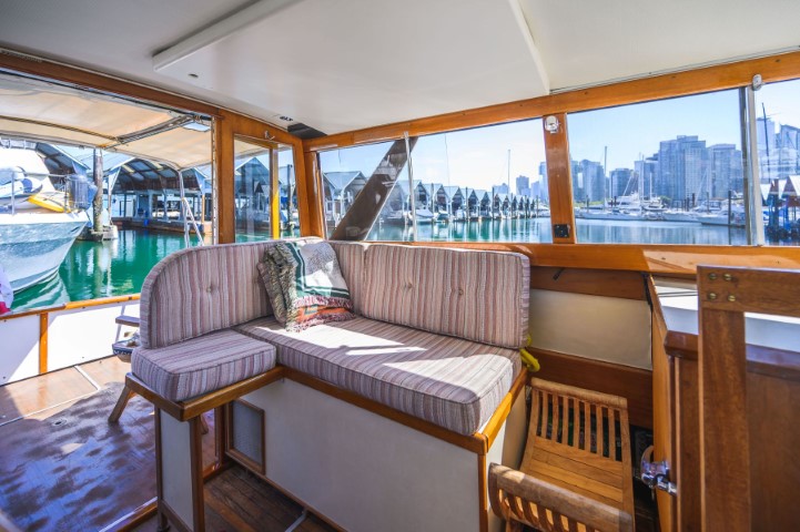 1968 Trojan 3700 Sea Voyager