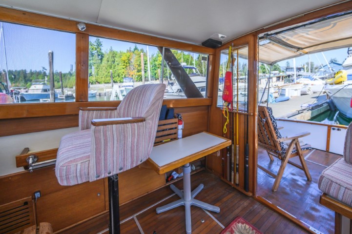 1968 Trojan 3700 Sea Voyager