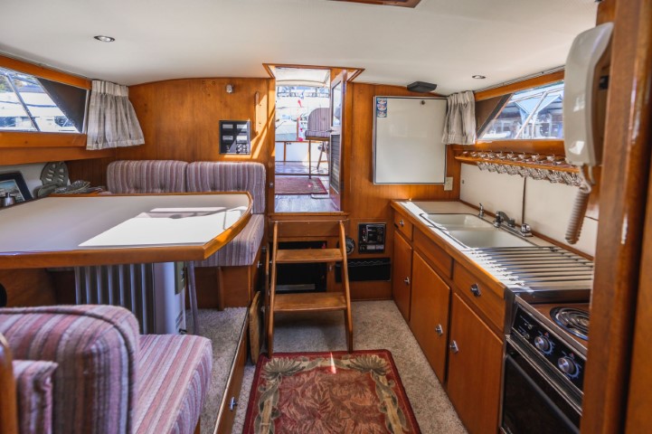 1968 Trojan 3700 Sea Voyager