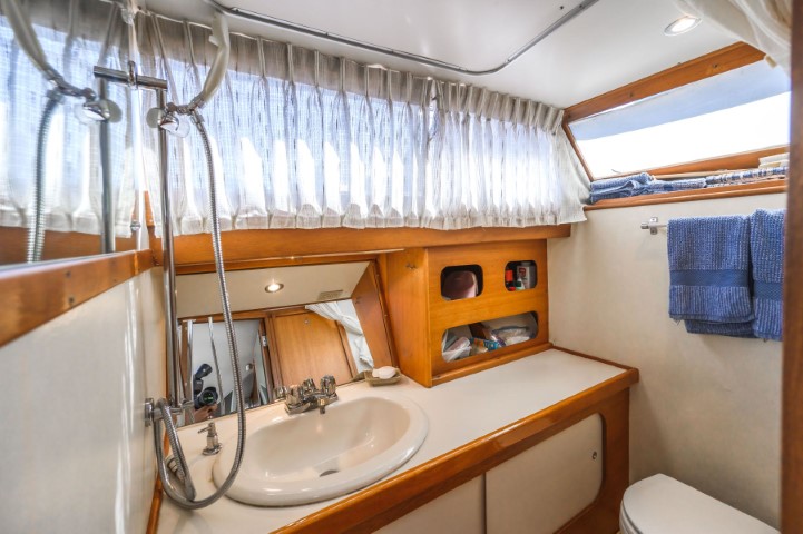 1968 Trojan 3700 Sea Voyager