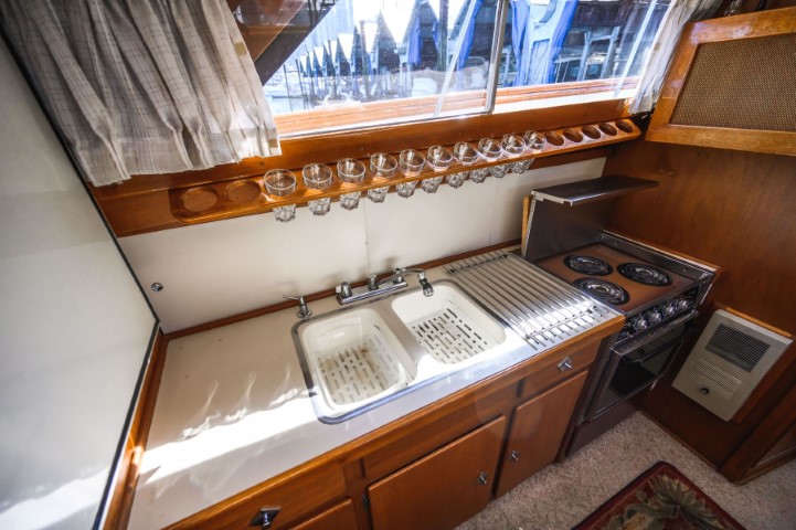 1968 Trojan 3700 Sea Voyager