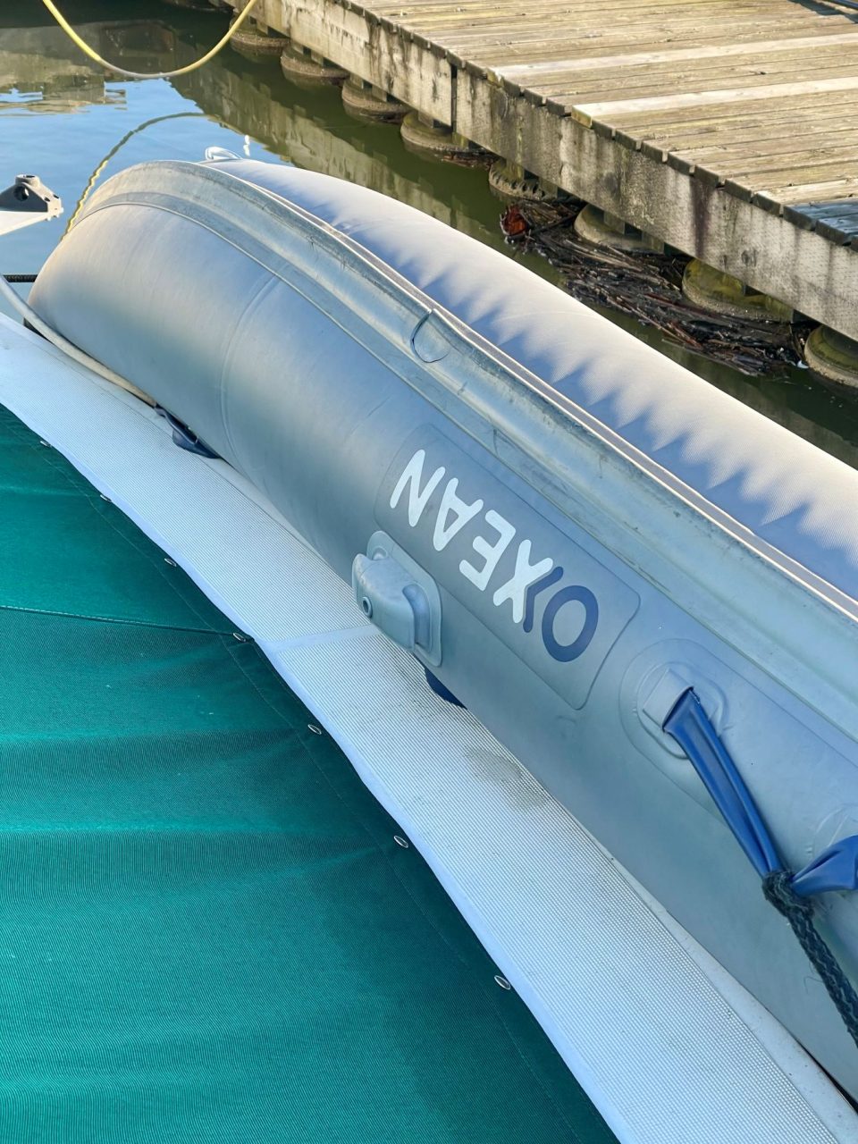 1996 Pursuit 3100 Express