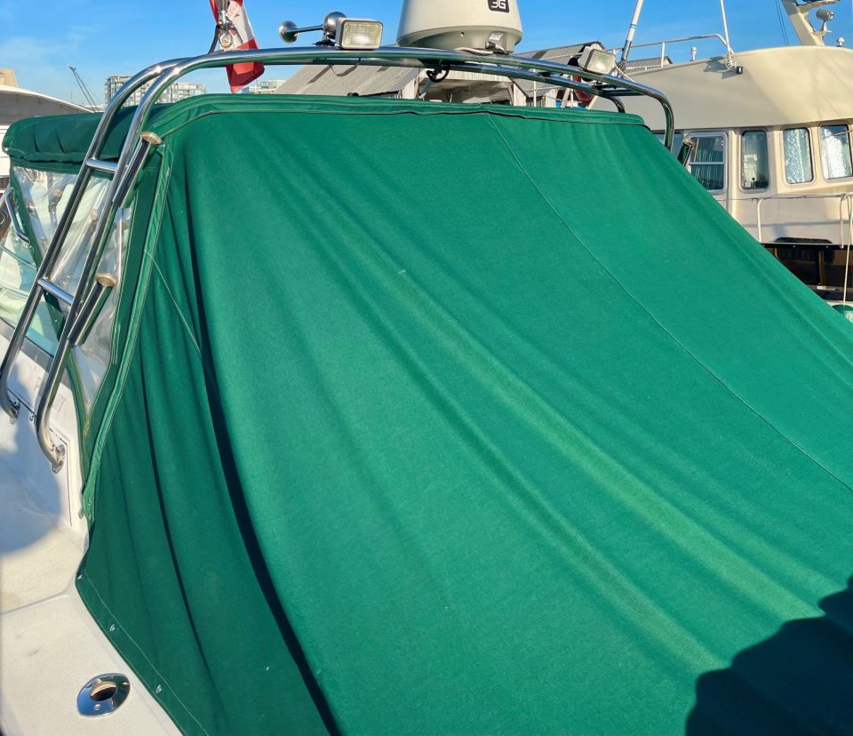 1996 Pursuit 3100 Express