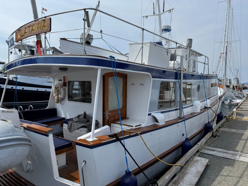 1967 Willard Pilothouse